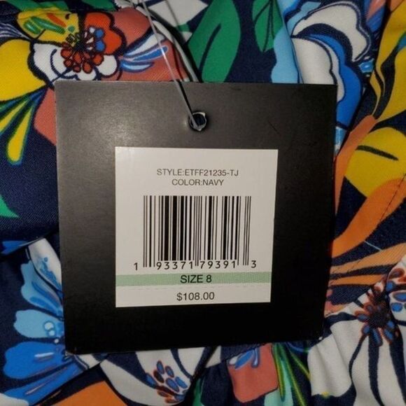 Ellen Tracy women's floral Keyhole High-Neck one piece Swimsuit size 8 - Picture 9 of 12